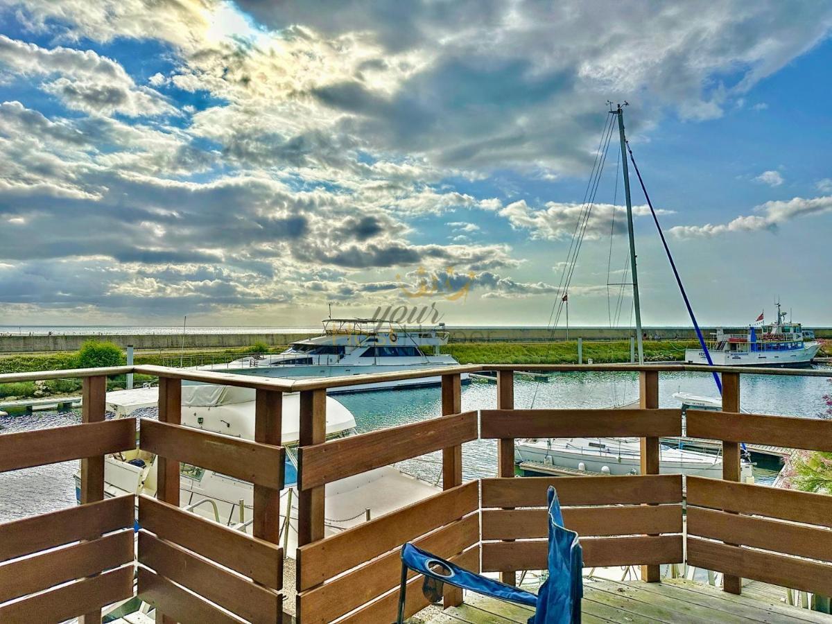 Le Yacht Yourhosthelper Deauville Bagian luar foto